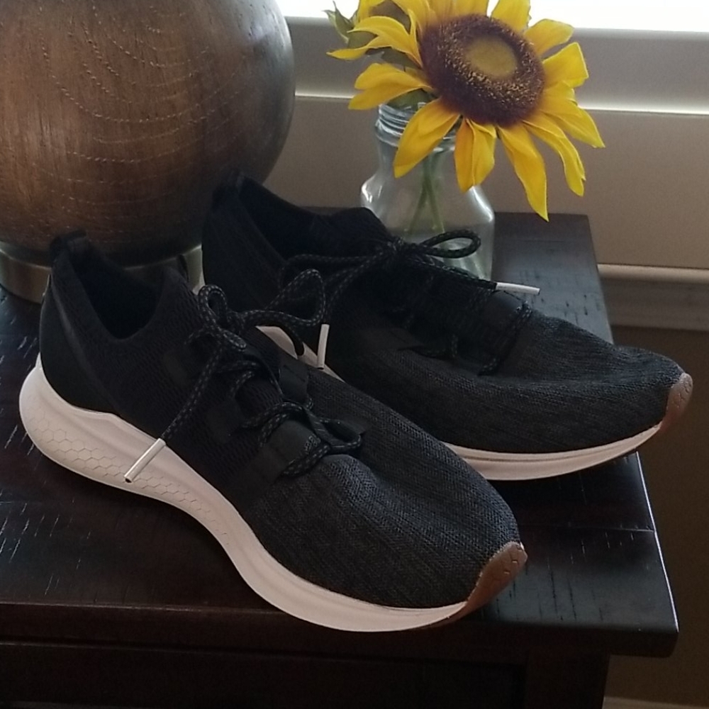 New Balance Freshform Lazr